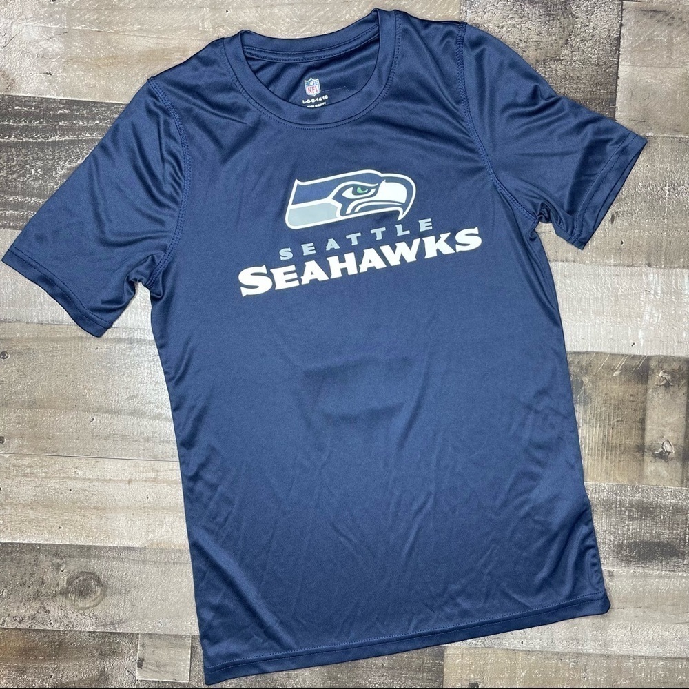 NFL Seattle Seahawks Russell Wilson Tee Shirt Boys size Large 14/16
